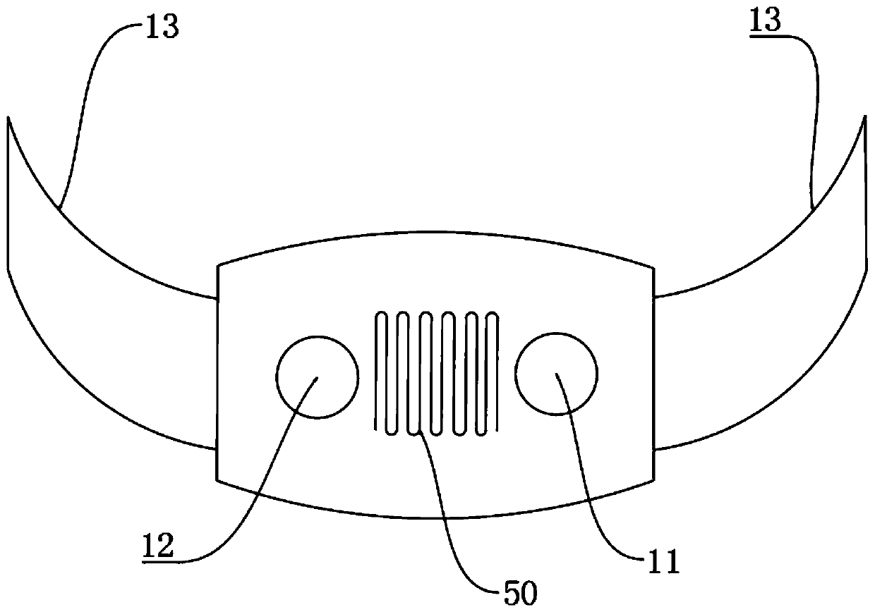 Mask capable of internally containing medicament and automatically supplying air