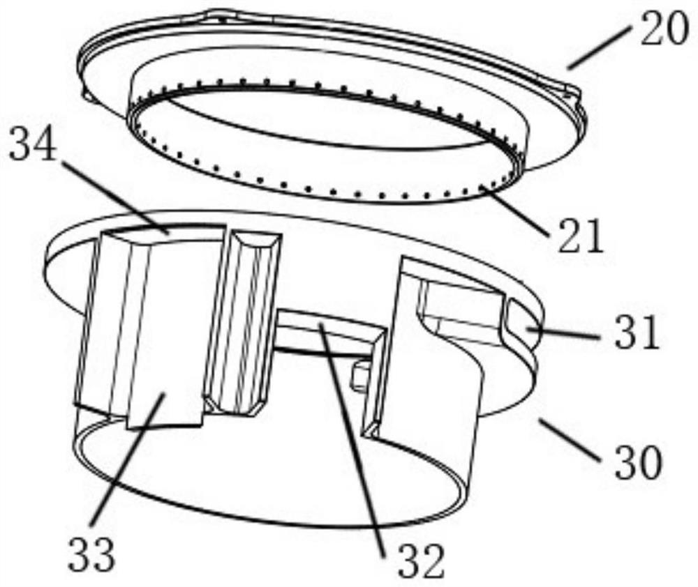 Cavity lining device for improving PECVD (plasma enhanced chemical vapor deposition) cleaning efficiency