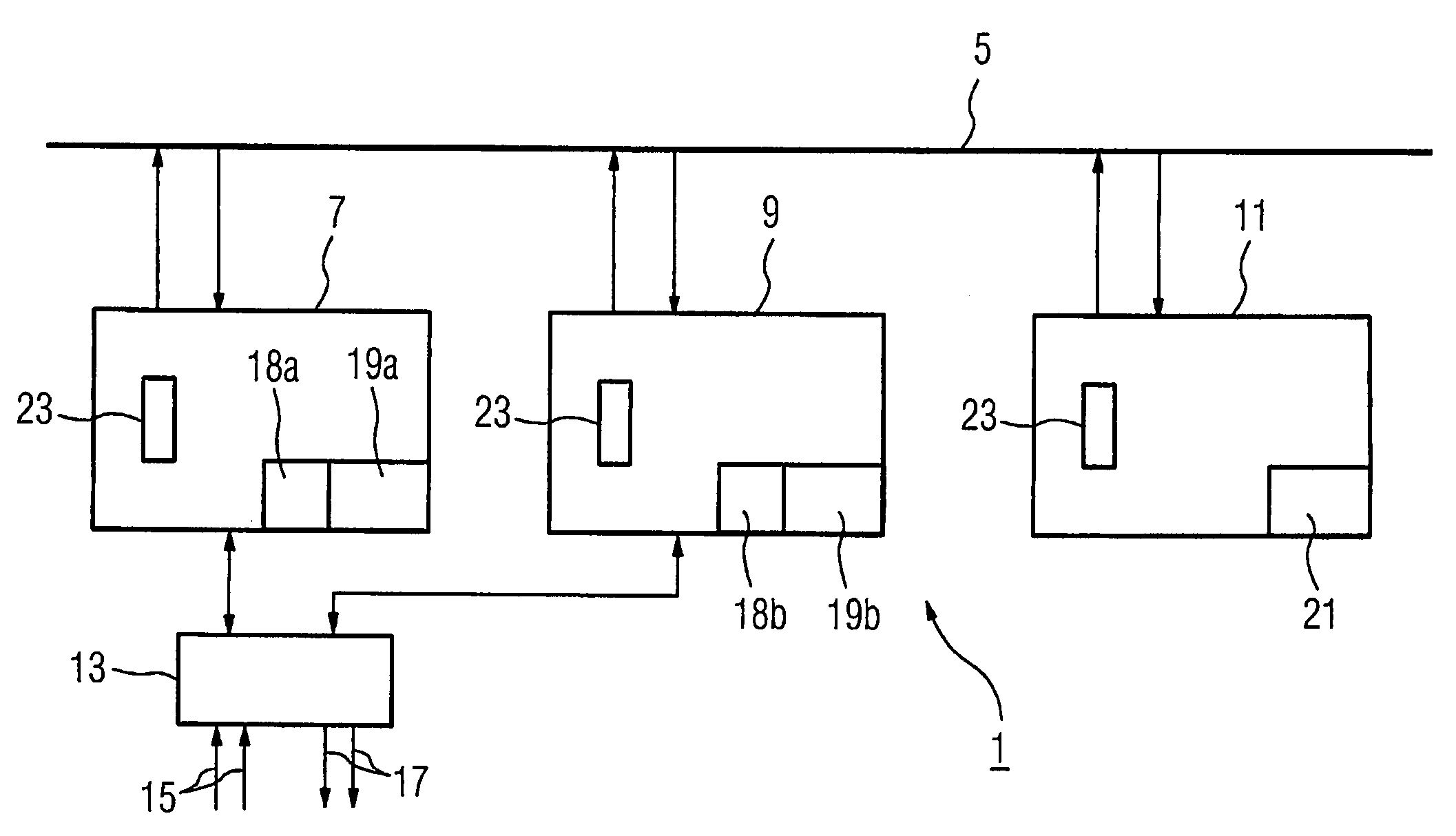 Redundant automation system comprising a master and a standby automation device