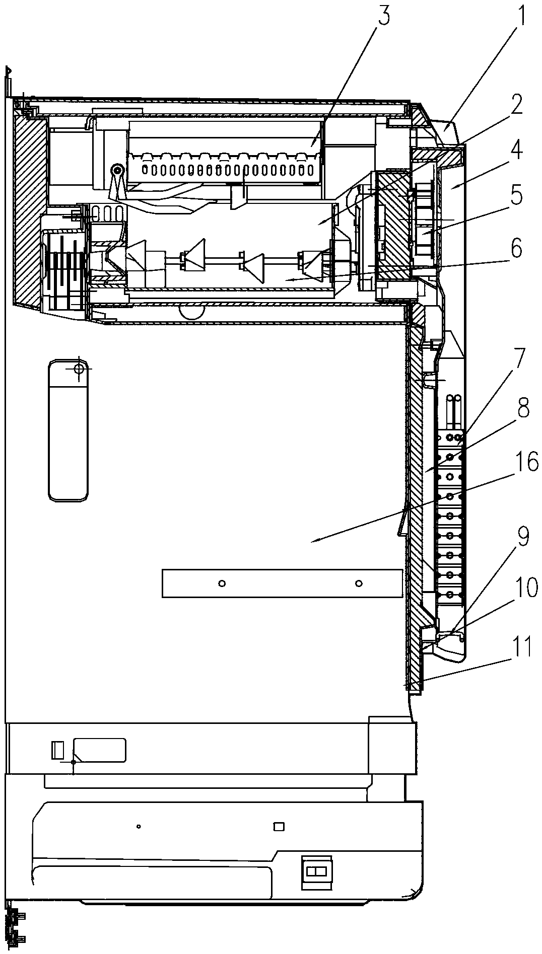 Refrigerator with ice maker