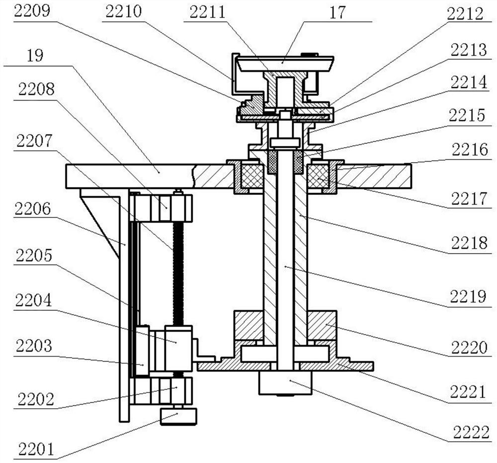 Graphite disc turnover type GaN single crystal substrate laser pre-stripping integrated cavity