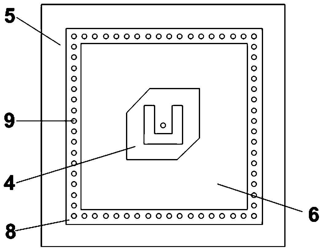 Broadband high-gain circularly polarized microstrip antenna