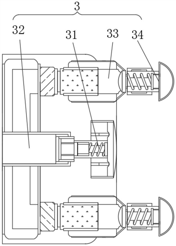 Auxiliary device for automatically fixing and easily detaching fan circuit chip by using pressure