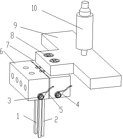 Error-proofing mechanism for carbon brush assembling of adjuster