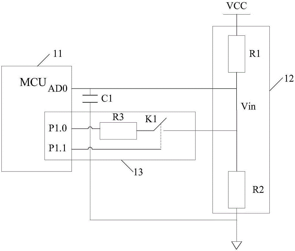 Temperature acquisition circuit of thermistor and self-checking method of temperature acquisition circuit