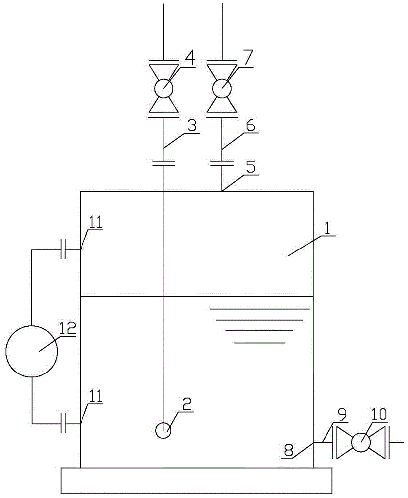 Device for filtering iron impurities of carbon steel pipeline