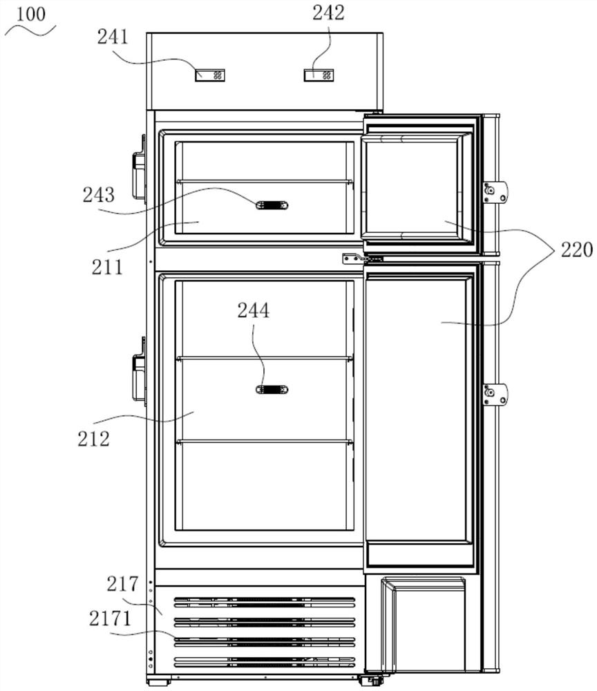 Refrigerator and auto-cascade refrigeration system thereof