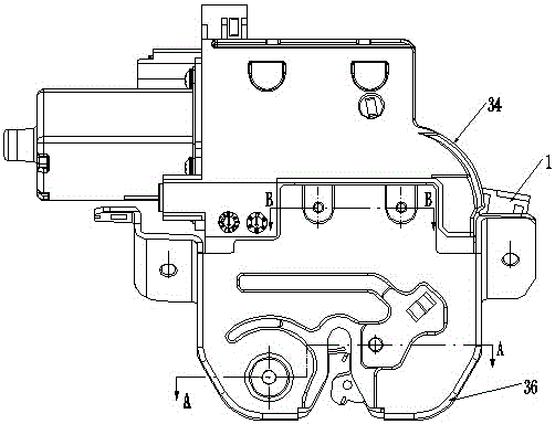 Self-suction tail door lock assembly