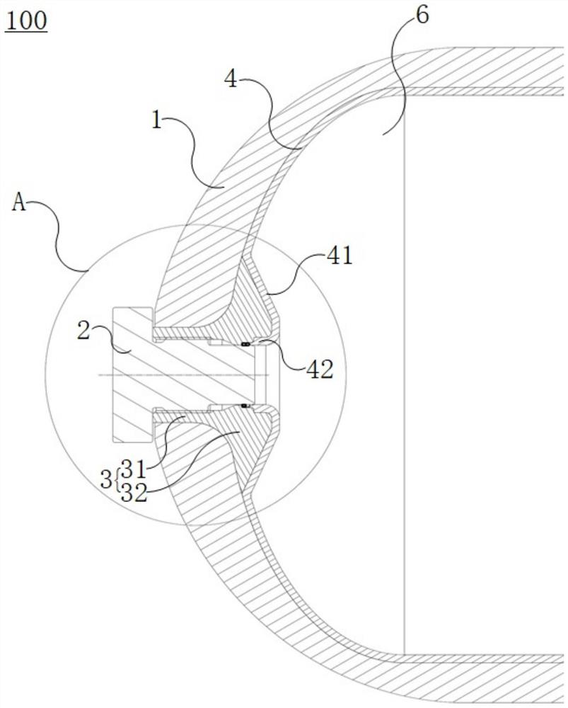 Pressure vessel and vehicle