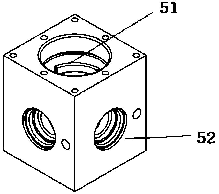 Lifting and reversing four-way valve of optimized structure and fluid switching method