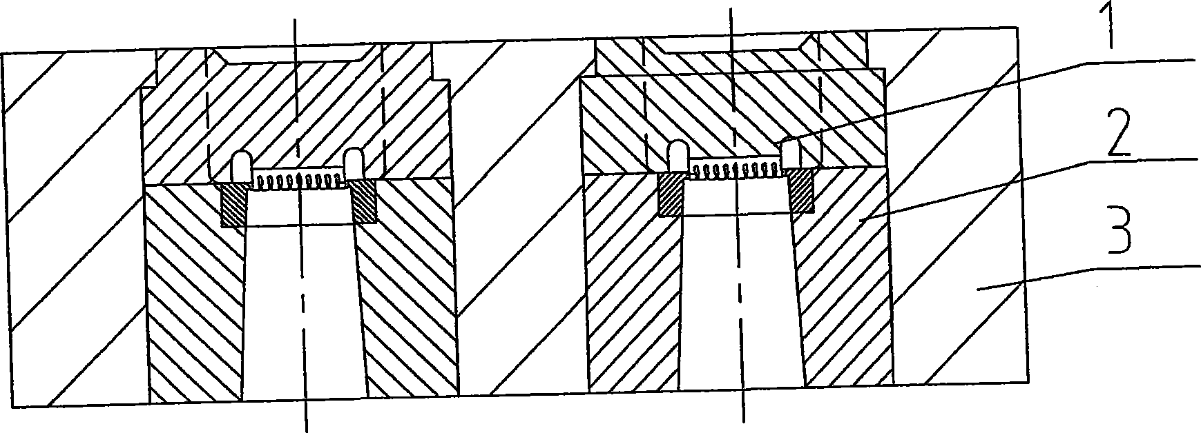 Extruded aluminium section die for vehicle condenser tube