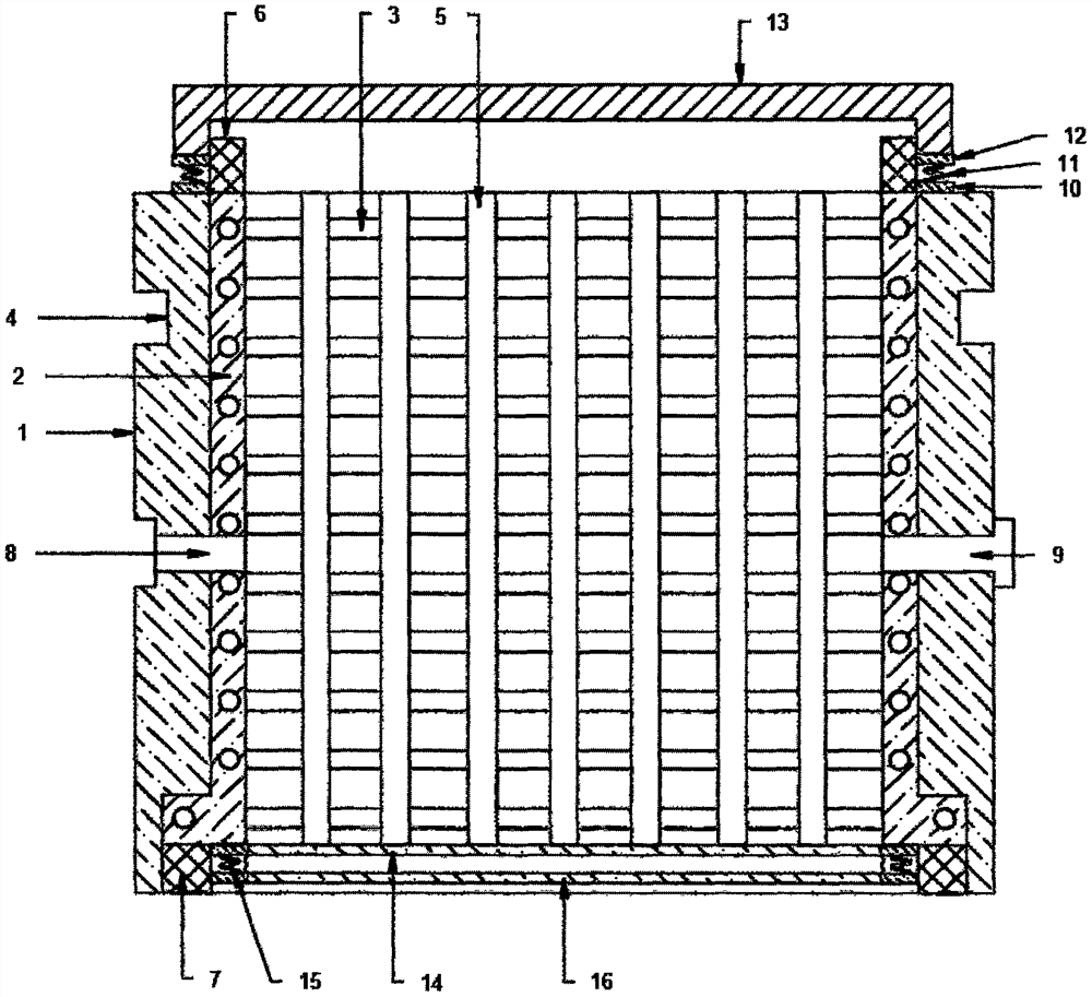 LAT honeycomb type water collecting device