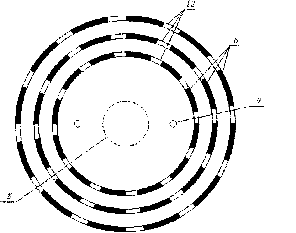 High-shear reactor with feed distribution device