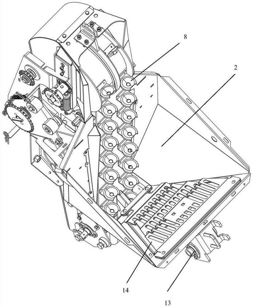 Potato seed active conveying device for potato seeder