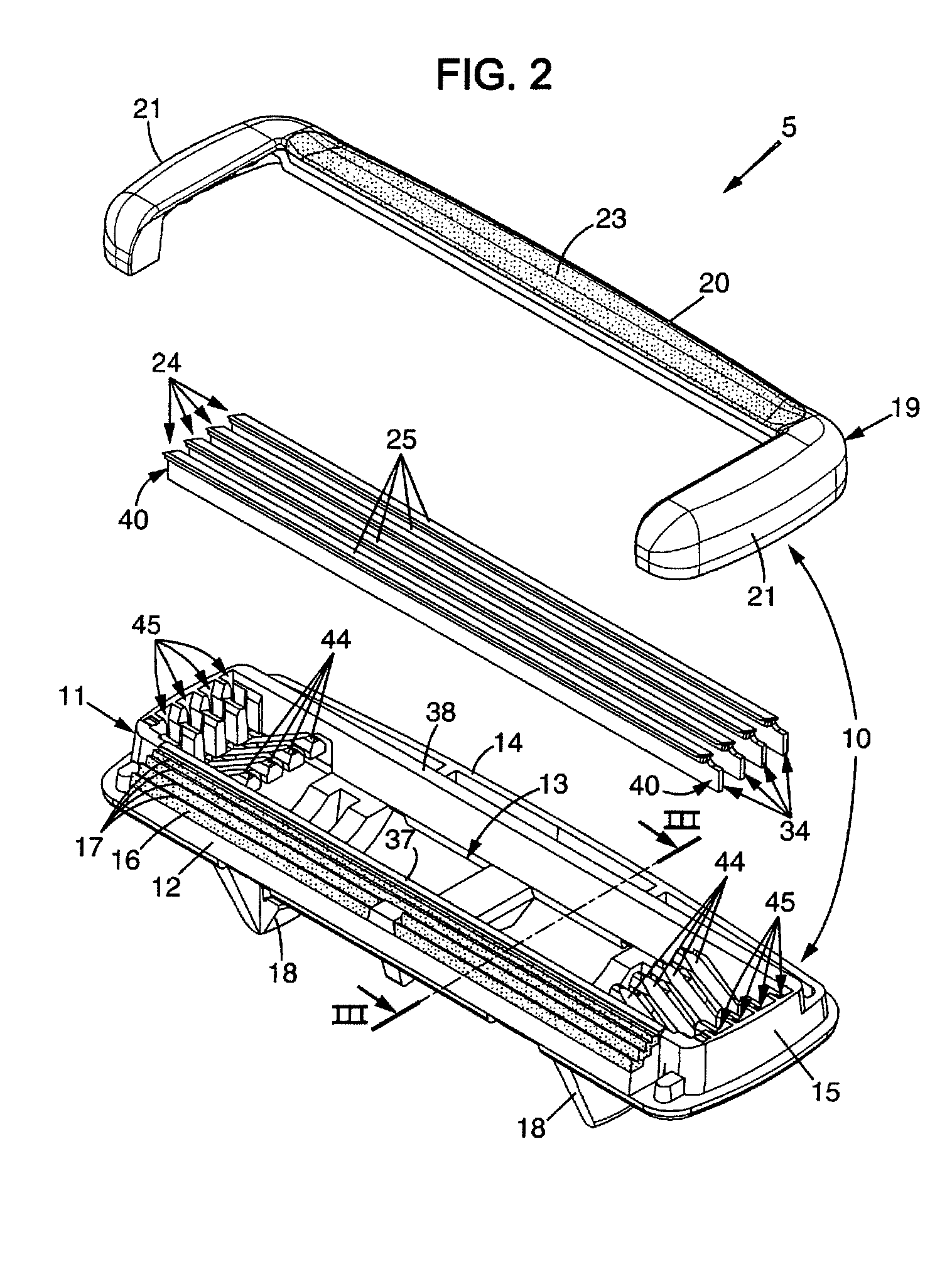 Razor blade unit head and safety razor including such a blade unit