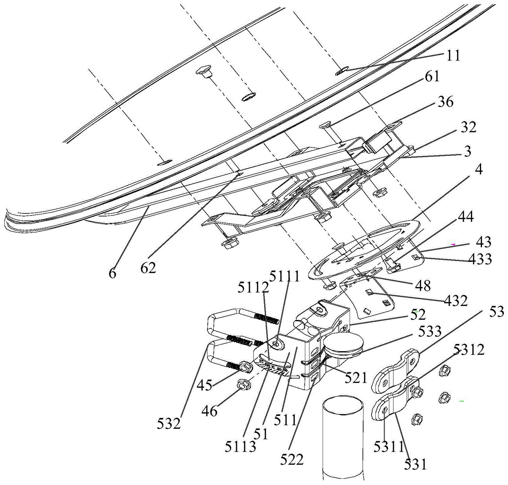 Circumferentially rotatable antenna and rotating method thereof