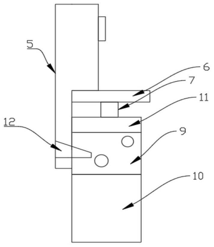 Discharging device for spraying and drying device