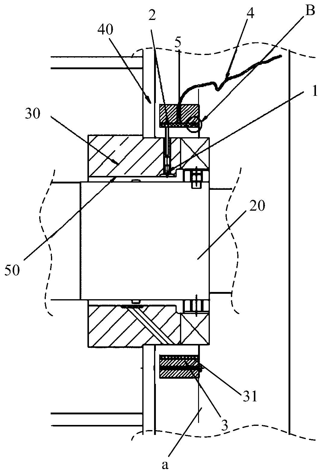 Winch bushing temperature measurement device