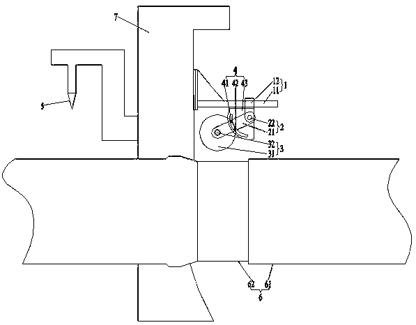 Corrugated pipe length measuring device and cutting device applying same