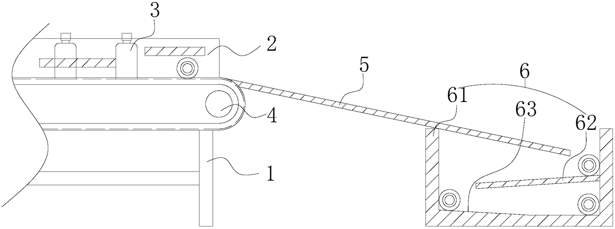 Buffering device for removal in inverted state used in conveying of glass-bottled milk production line