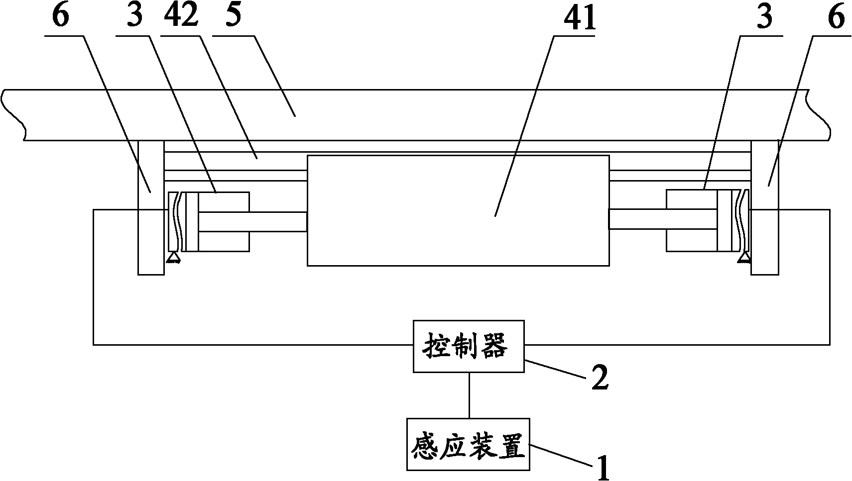 Balancing device and crane with same