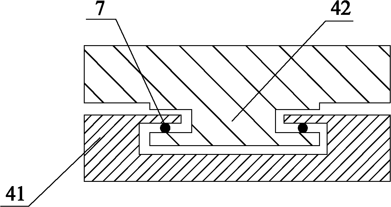 Balancing device and crane with same