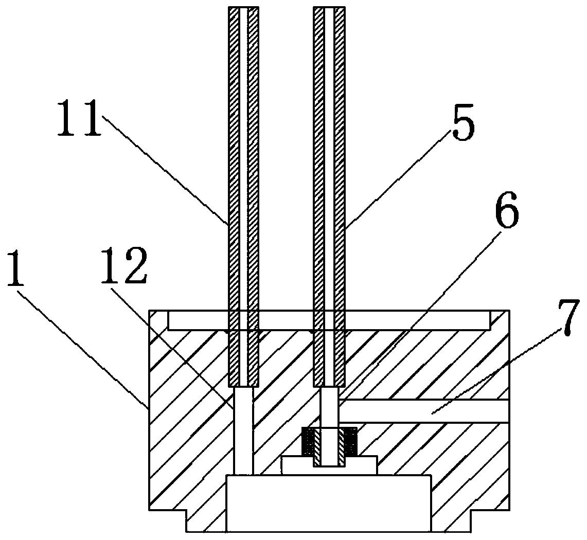 Sensor base for reducing stress of shell on chip