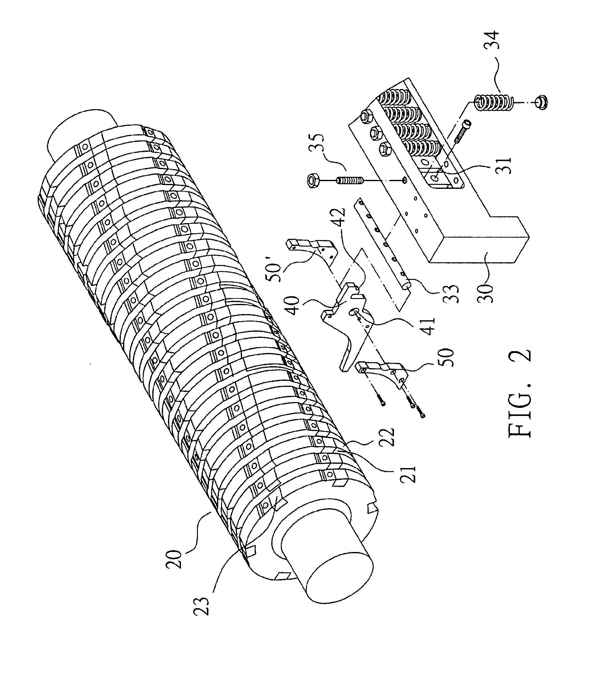 Stable wood planing assembly of a veneer wood planing machine