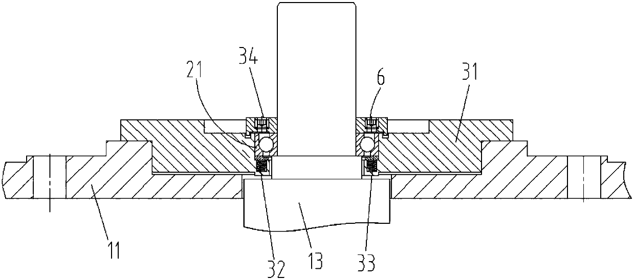 Upper angular contact bearing installation structure in overspeed test bed host