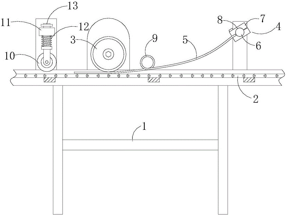 Pole plate slitting mill with pressing strips and pressing wheel