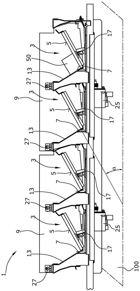 Goods transfer device, and warehouse with goods transfer device