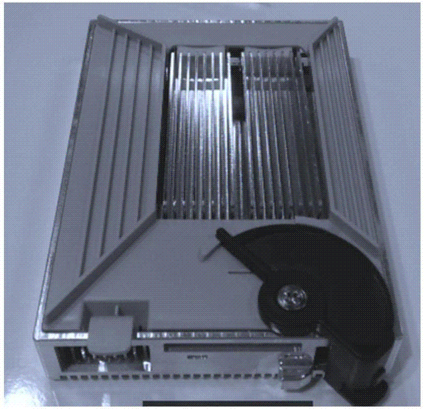 PCIE storage device supporting self-Raid function based on U.2 interface