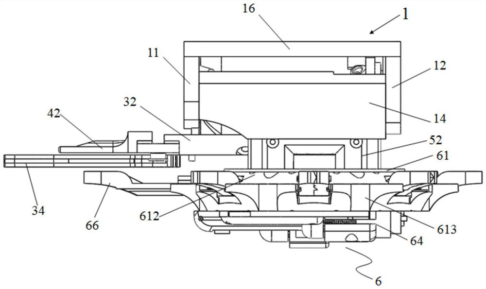 Strawberry continuous picking actuator and use method thereof