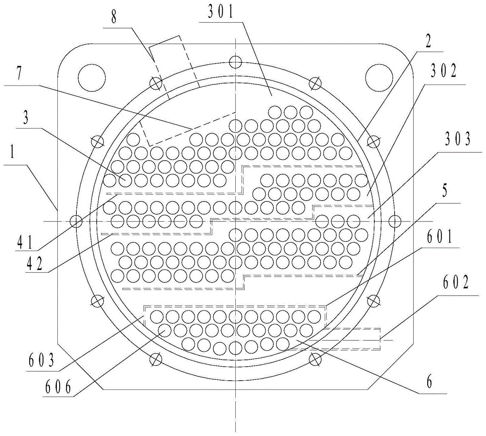 Condenser capable of reducing influences of condensed liquid film