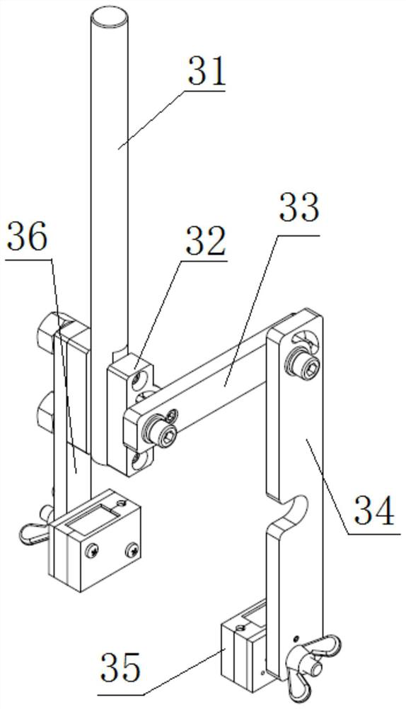 Intelligent gantry welding machine and gun aligning and positioning method thereof