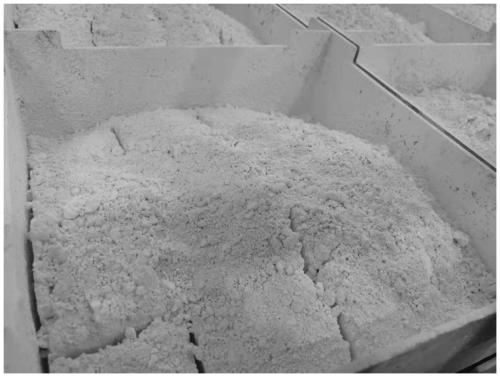 High-efficiency and energy-saving iron phosphate washing and dehydrating process