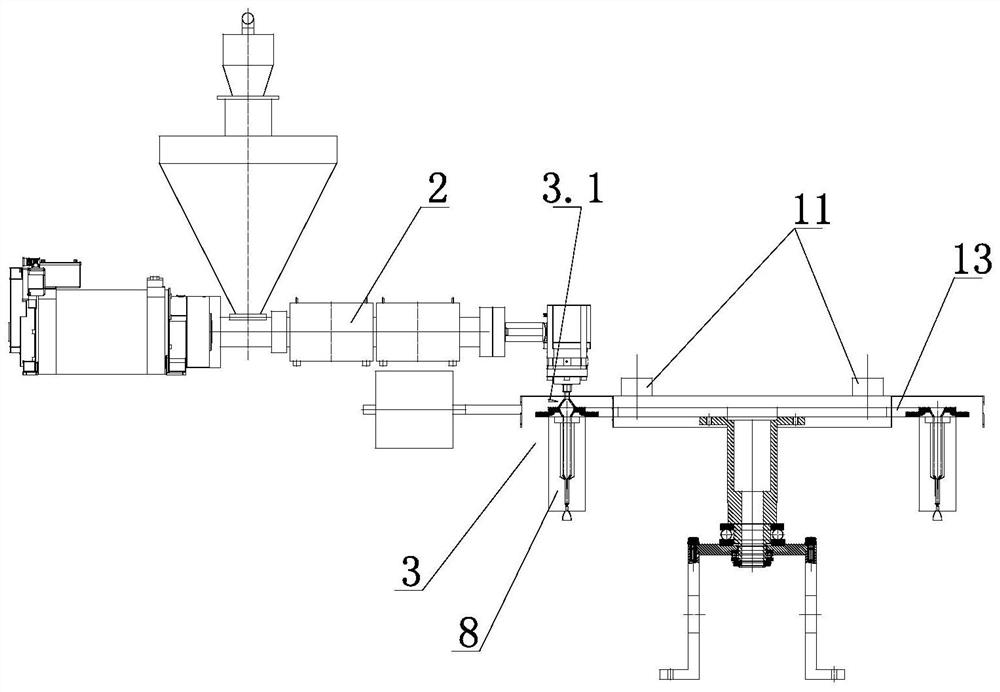 Needle pre-filling continuous production process for plastic medicine bottles