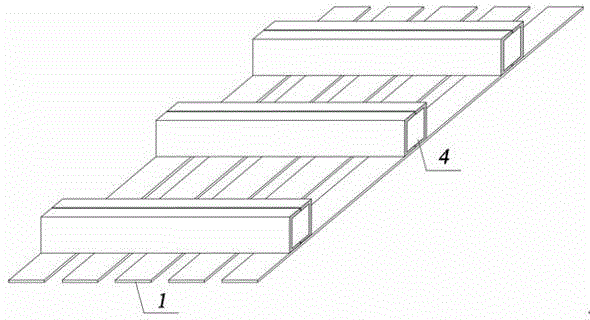 Composite type anti-settling plate basis with railing gaps in bottom plate and manufacturing method thereof