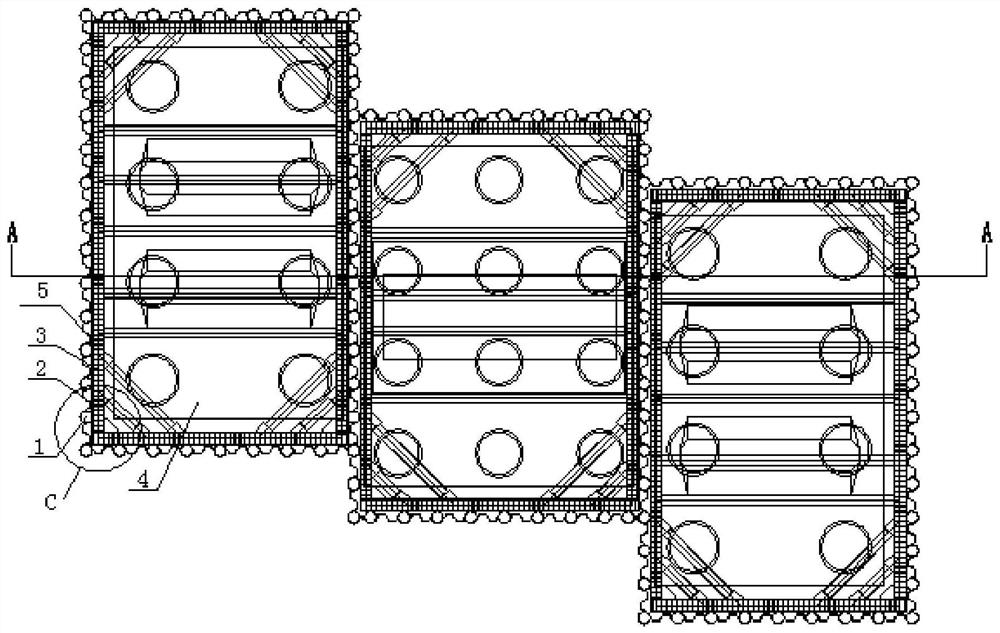 Combined cofferdam suitable for offshore large-size bearing platform construction