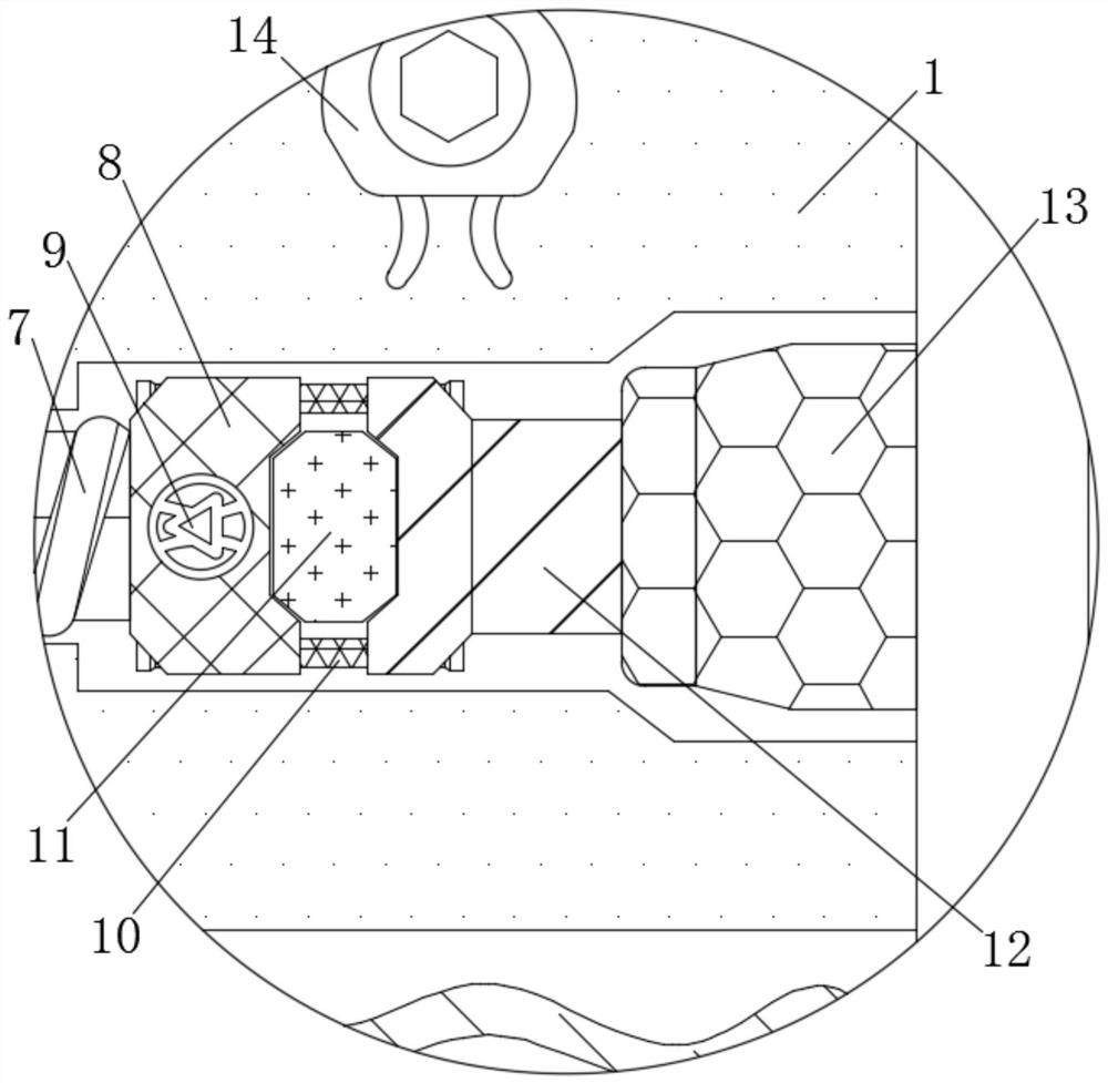 Storage equipment capable of automatically controlling fastening during vibration