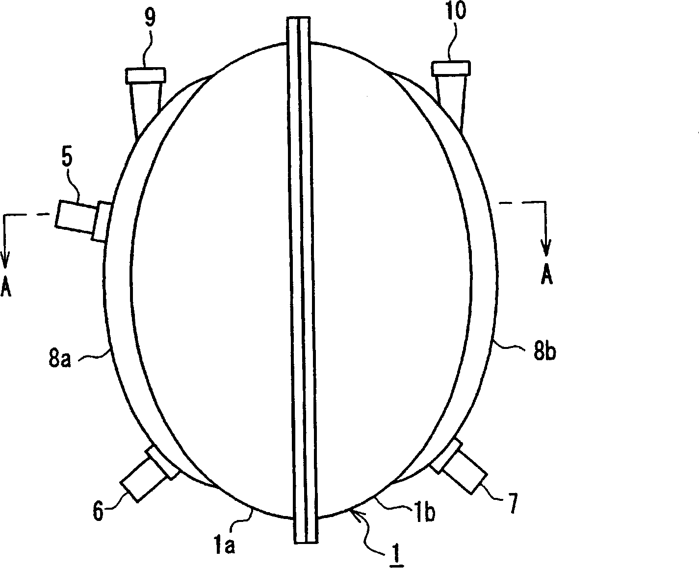 Extracorporeal blood circulating device, closed blood storing tank and extracorporeal blood circulating method